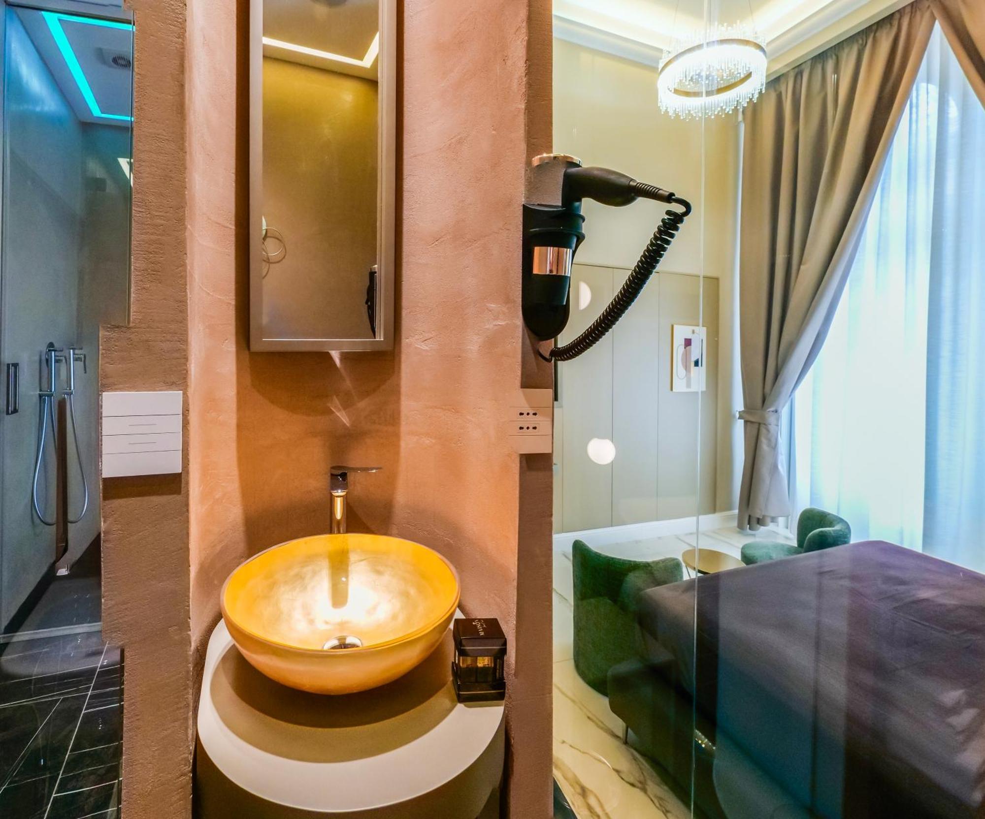 Maison San Carlo Luxury Suites Νάπολη Εξωτερικό φωτογραφία